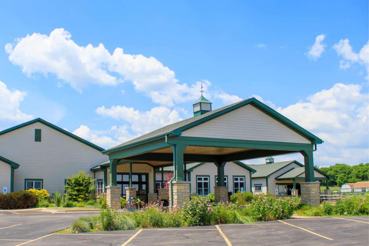 Main Stay Therapeutic Farm welcomes new board members Vickie Drendel and Nicole Tamburrino